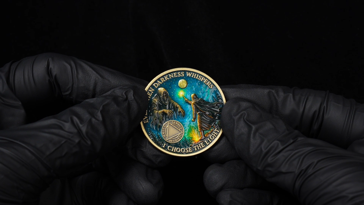 8 Year Sobriety Coin Alcoholics Anonymous AA Chips Medallions