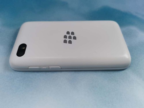 BlackBerry Q5 Unlocked 4G/LTE 8GB 3.1" 5MP SIM FREE Keyboard Smartphone - 第 8/14 張圖片
