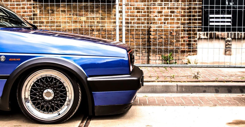 Pegatina de parachoques de maletero con emblema rojo ABS para VW CC Golf Passat Jetta GTi G60 Foto 3 de 4