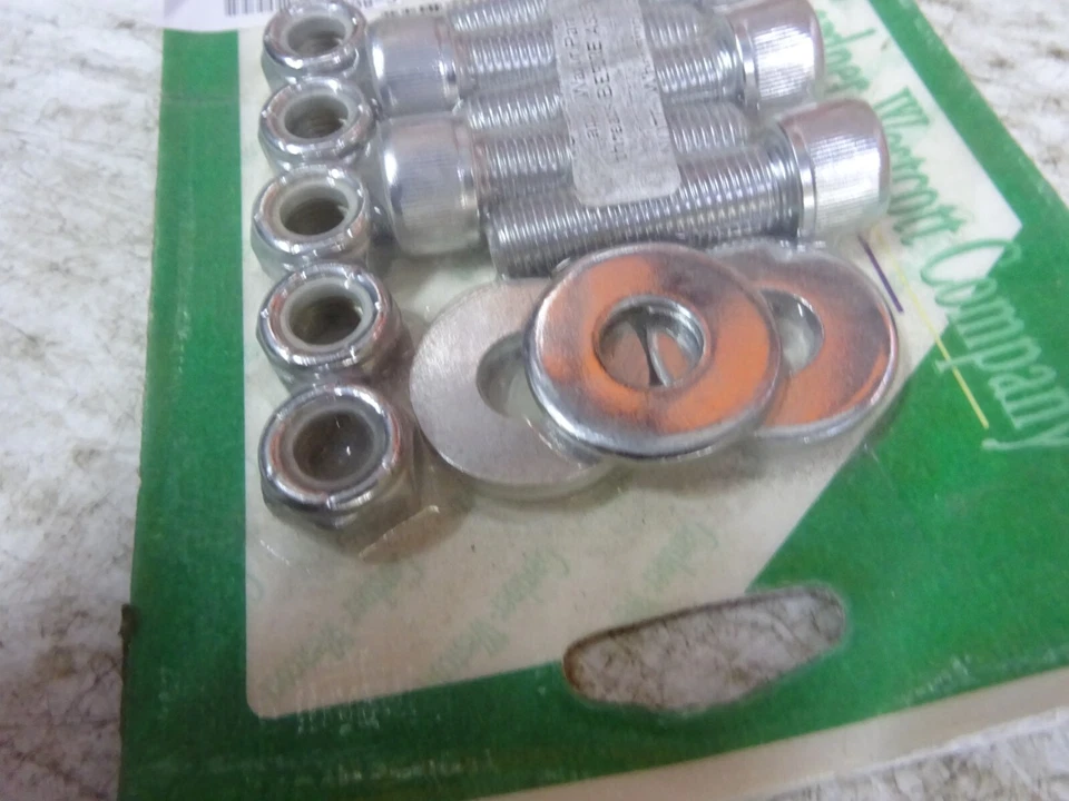 Harley DAVIDSON BIG TWIN's XL's Rpl CHROME REAR PULLEY ALLEN/NUT MOUNT KIT - Image 4 of 4