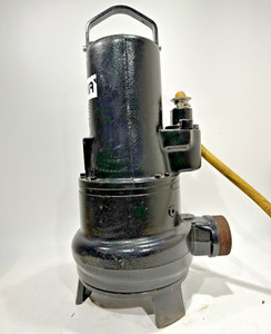 HOMA SUBMERSIBLE PUMP Amps 6.9 VOLTS 208 HZ 60 RPM 1750 PH 3 GERMANY