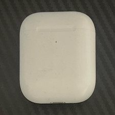Apple AirPods 1st Gen Wireless Bluetooth In-Ear Earbuds w/ Charging Case White