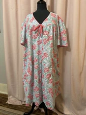 Housecoat Intimate Options 2XL Gown Floral Short Sleeve Snap Front Pockets Pink