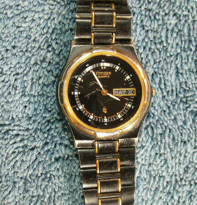 Citizens Quartz CQ Day/DateCitizen's Quartz Watch Watch 233E Citizens Quartz CQ Day/DateCitizen's Quartz Watch Watch 233E