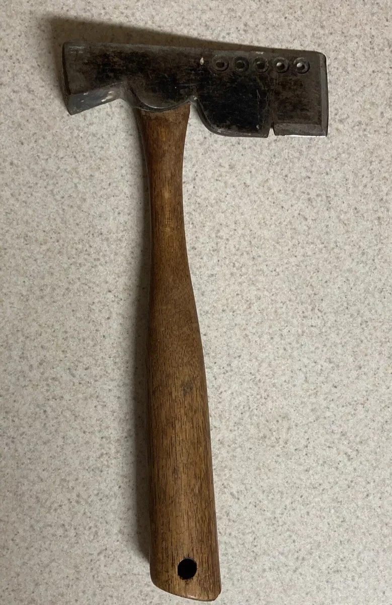 VTG Plumb Roofing Hatchet Axe Lathing Shingle Waffle Hammer 12