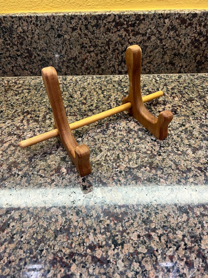 Tabla de cortar hecha a mano a cuadros 3D con soporte de bloque de tabla de cortar de grano de extremo de pies Foto 3 de 4