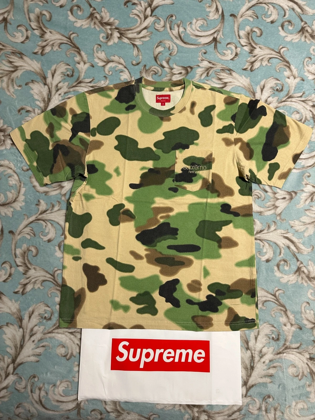 SUPREME TEE SHIRT DE POCHE TEINTÉ (CAMOUFLAGE PEINT) (PETIT) SS20 BROOKLYN NYC BOÎTE LOGO