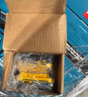 Dewalt DCBP034-2 20 volt Powerstack 1.7 Amp Batteries 2 Pack New