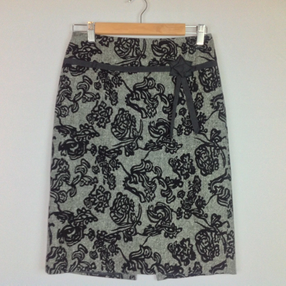 Ann Taylor Pencil Skirt Womens 2 Tweed Wool Blend Velvet Floral