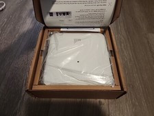 Juniper Networks AP33 Wireless Access Point - White NEW IN BOX With Brackets