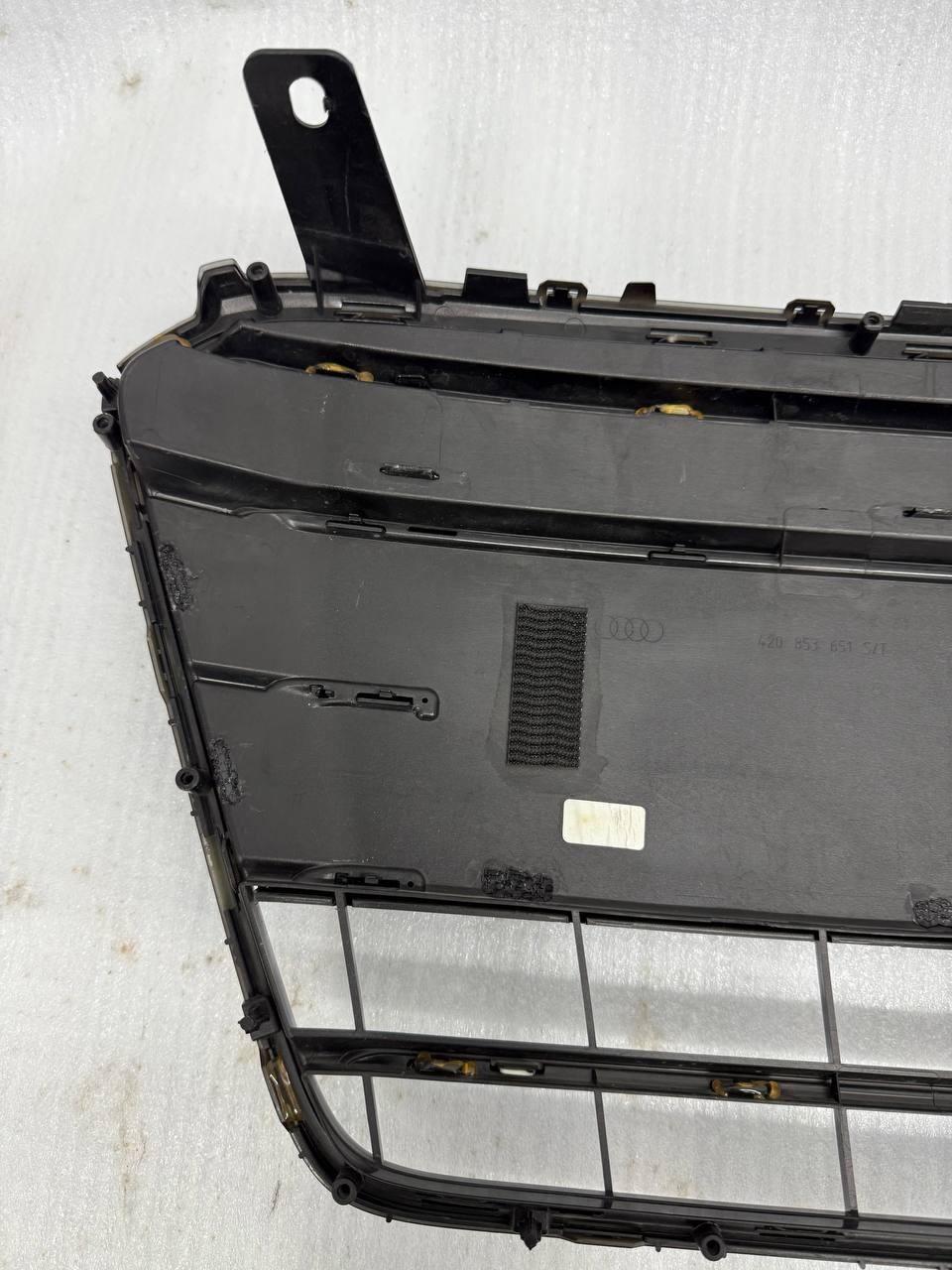 2008-2012 Audi R8 42 Front Bumper Radiator Grille OEM 420853651S/T