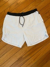 Greyson Men’s Wolf Shorts White Lined Size XL