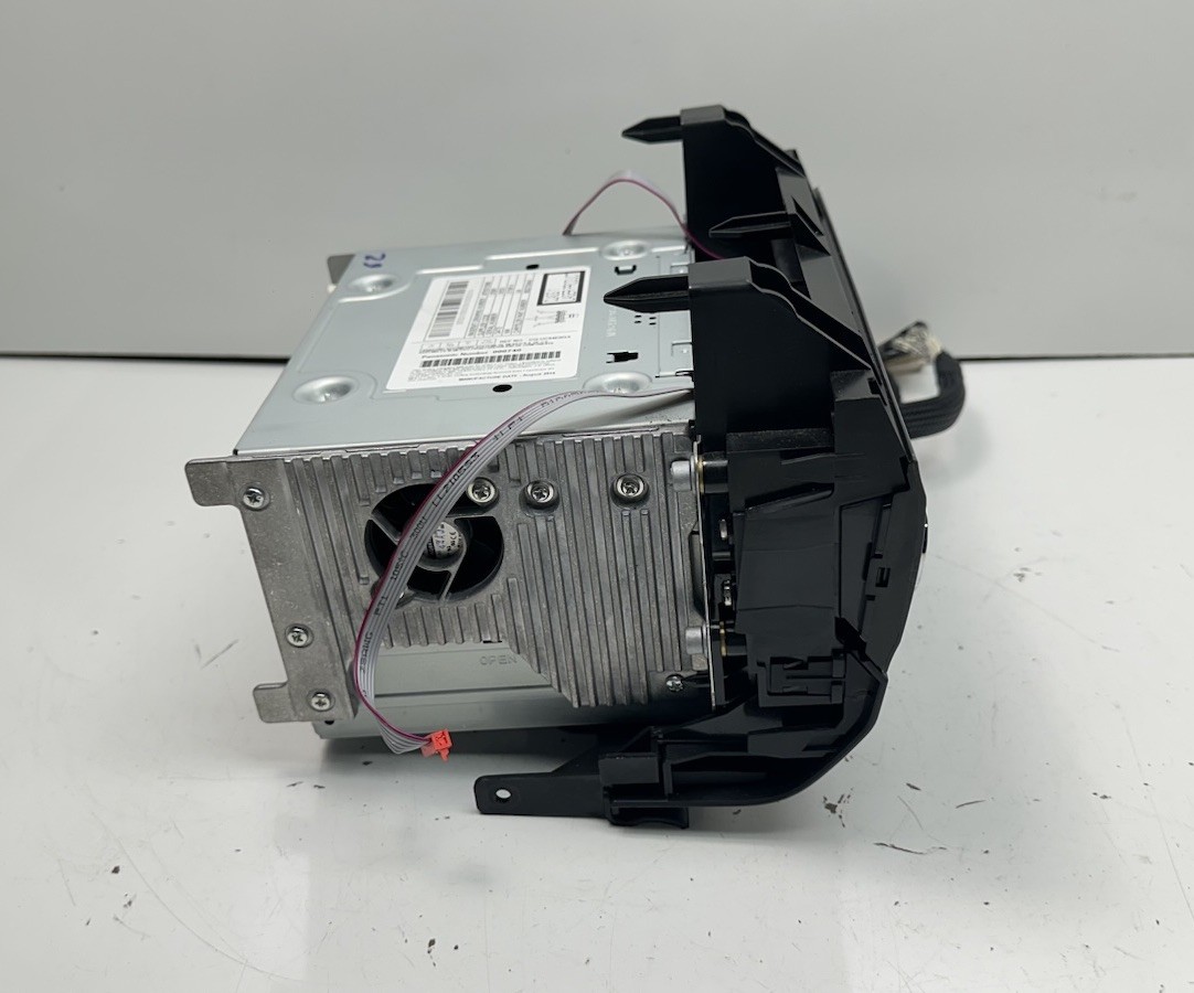 ✅ 14 - 17 Maserati Ghibli Radio Stereo Audio Receiver CD Player Head Unit Module