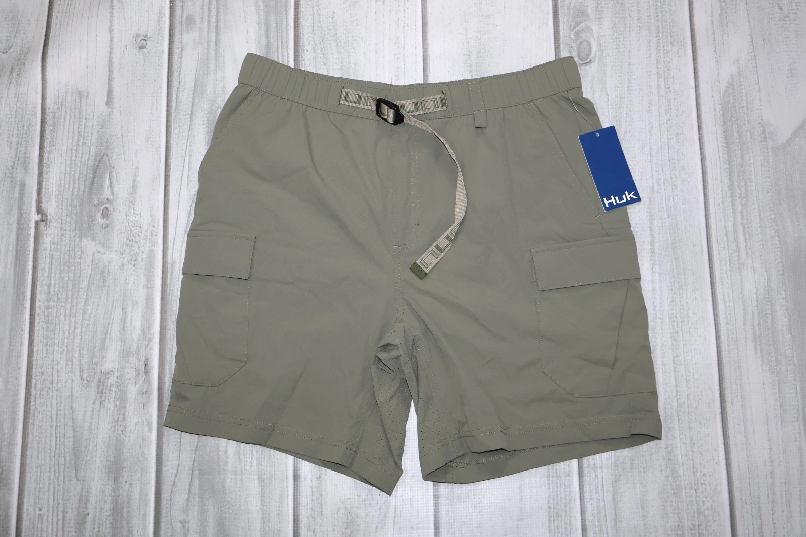NEW Huk Creekbed Cargo Shorts - Size M - Green Lightweight Fishing Belted