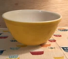Vintage Pyrex Daisy 402 Mixing Bowl Light Orange