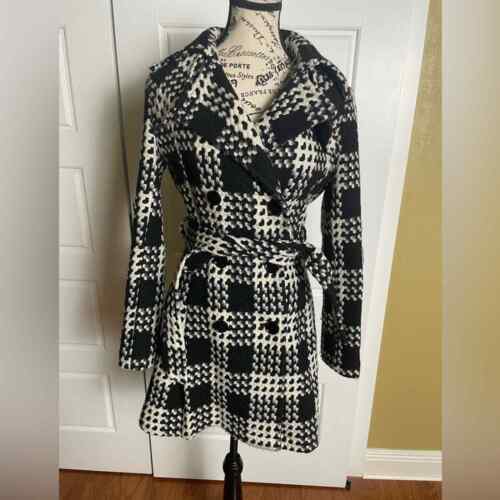 Express Black and White Houndstooth Belted Winter… - image 1
