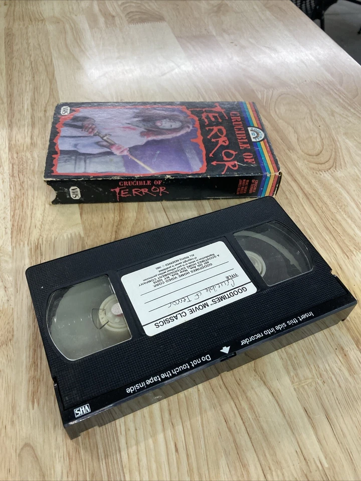 Crucible Of Terror (1971) VHS Mark Raven Mary Maude horror movie Foto 4 de 4