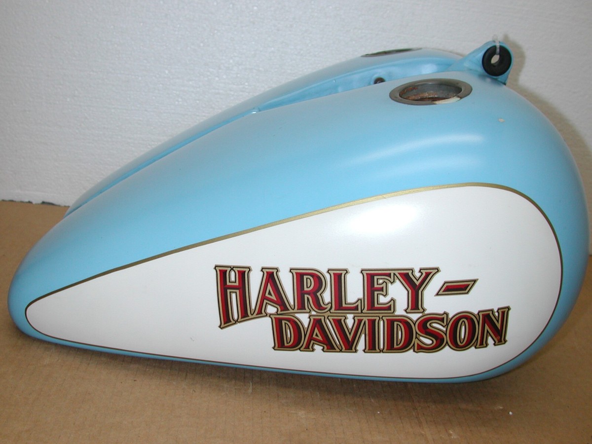 HARLEY-DAVIDSON タンク HARLEY DAVIDSON Softail Springer 1984-1999 OEM 5.2 Gal Split