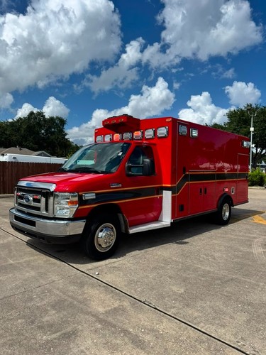 2016 FORD E-450 6.8 V10 GAS TYPE III AMBULANCE #1746 W/EQUIPMENT