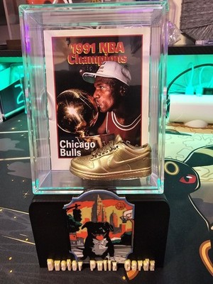 1991 NBA Hoops Michael Jordan Card & Gold Jordan 1 Shoe Shadow Box