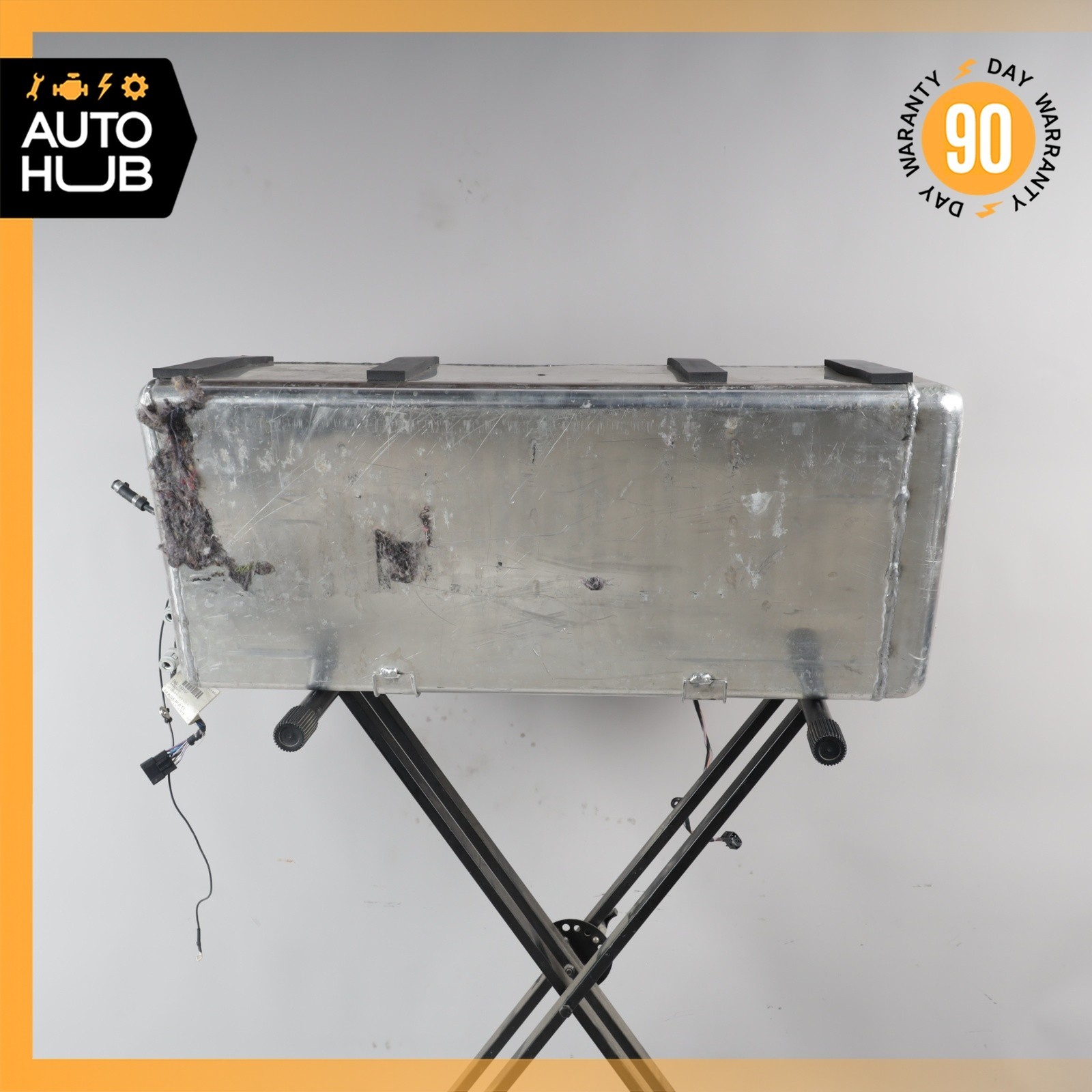 02-05 Maserati M138 4200 Coupe Gas Fuel Tank Reservoir Assembly 193835 OEM 31k