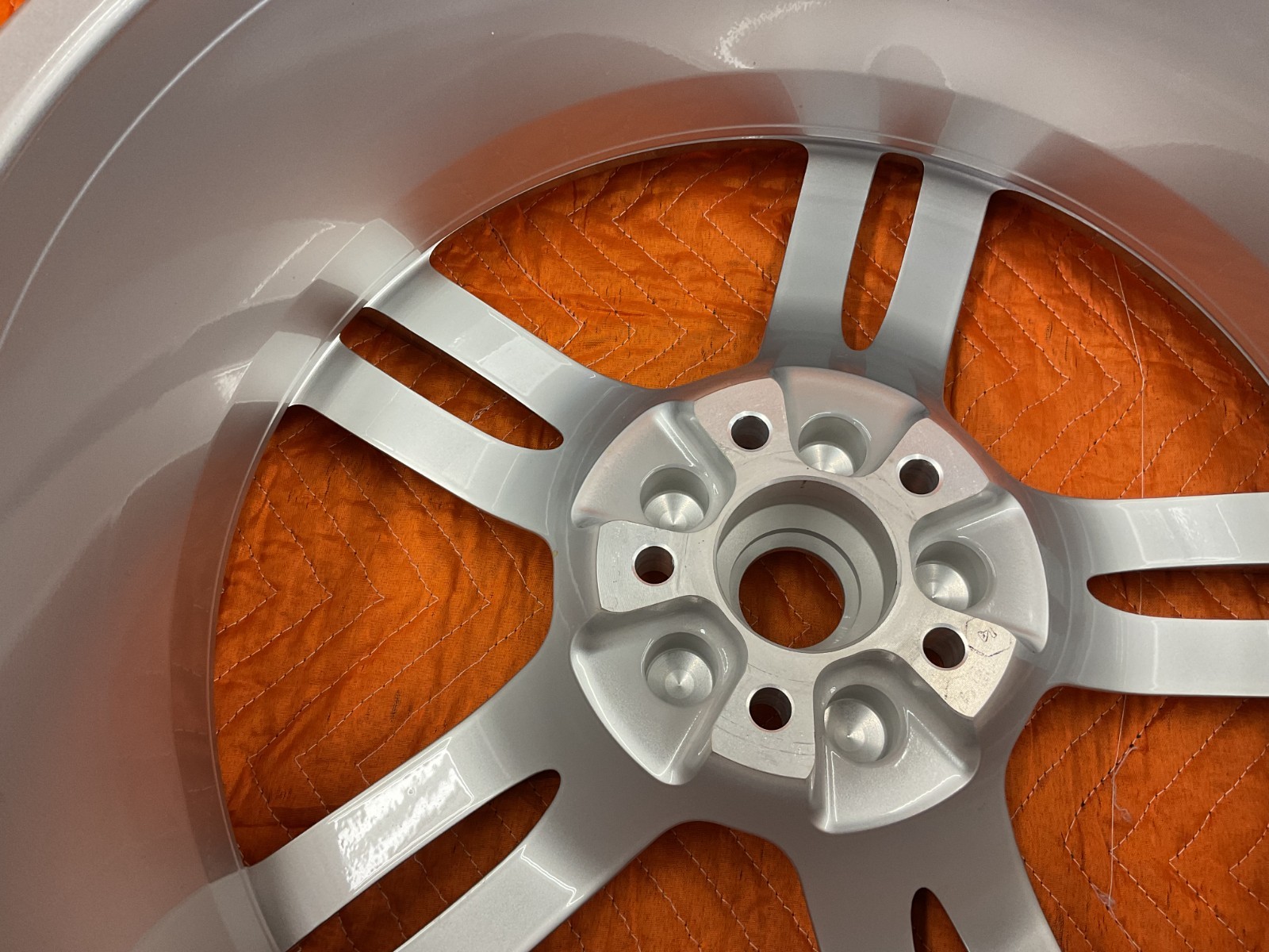 Ferrari Roma FRONT Wheel P/N 866482