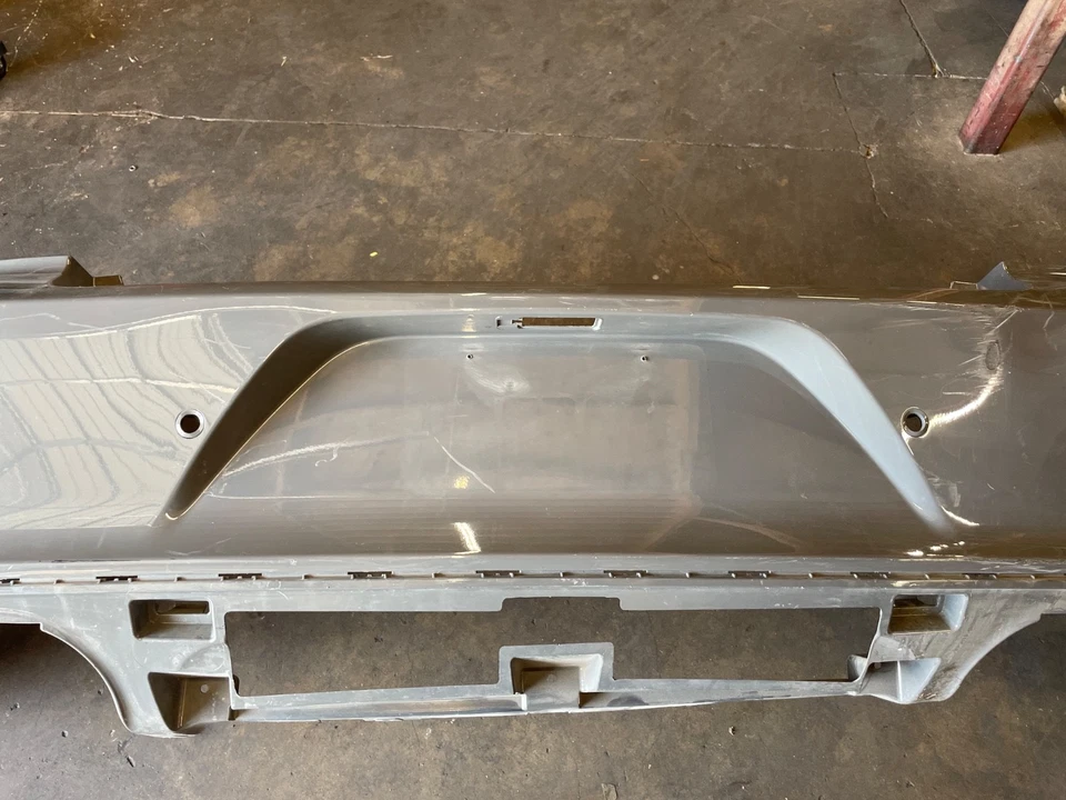 原始设备制造商后置发动机灰色适用于 2015 年 2017 年 2019 - 2022 道奇充电器 68453848AA — 第 3/4 张图片