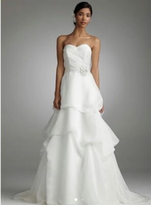 Galina 16W Soft White Sweetheart Organza Gown with Pick Up Skirt STYLE# 9PK3226