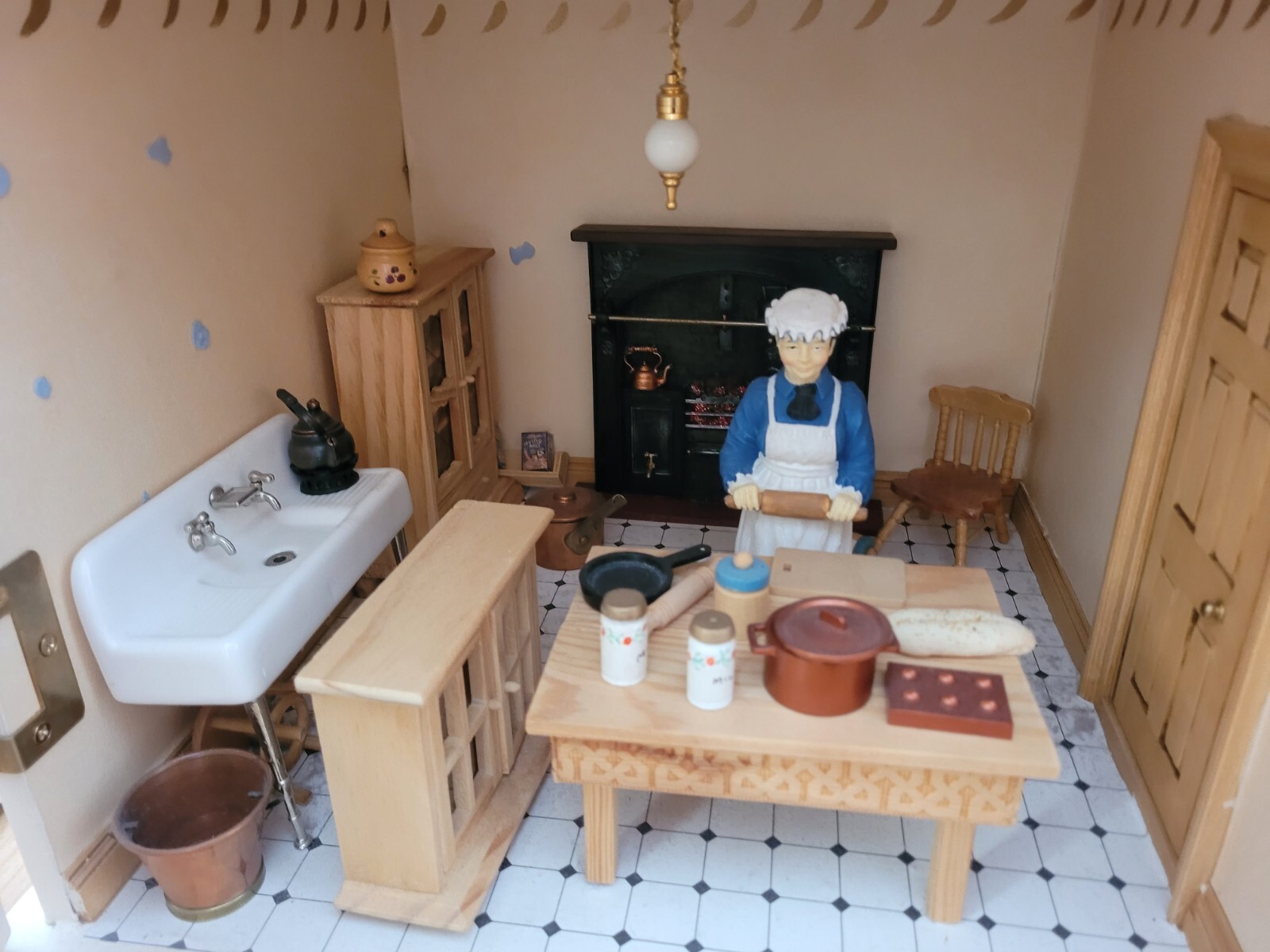 Dolls House Emporium Manor House Fully Wired And Furnished eBay