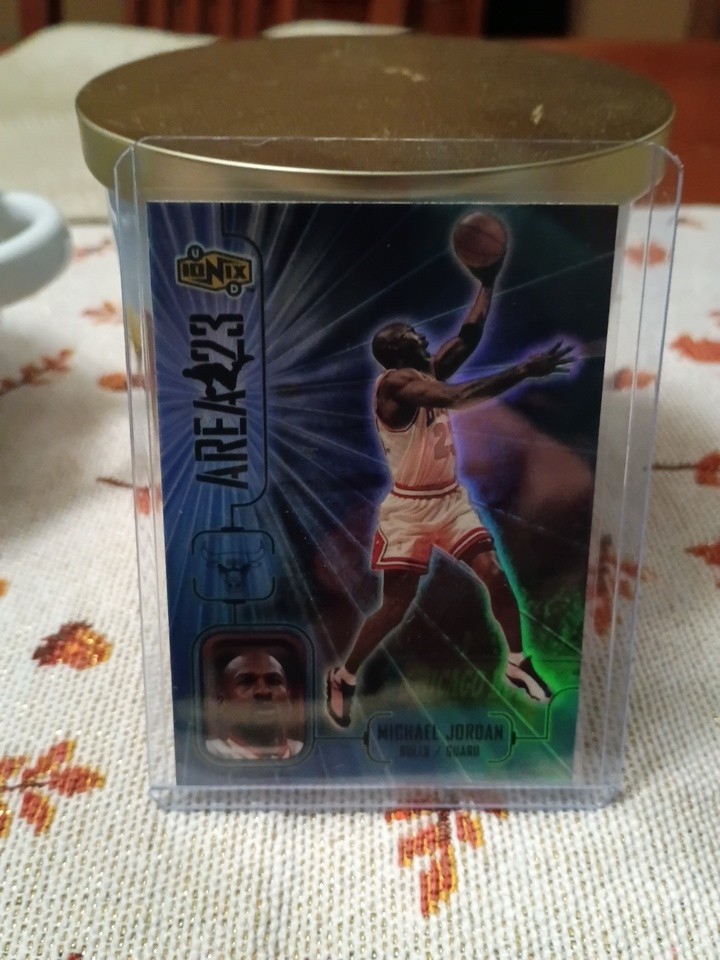 Michael Jordan Area 23 A7 1998-99 Upper Deck Ionix #A7 Bulls HOF Vintage