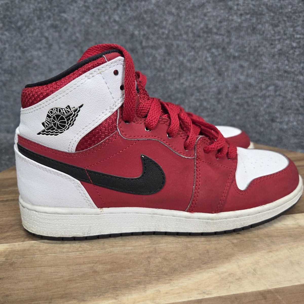 Nike Air Jordan 1 Retro High Shoes Youth Size 4.5Y Gym Red Black