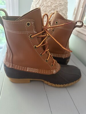 L.L. Bean original  Boots 8''  mens 7  Womens 9  EUC LK NU