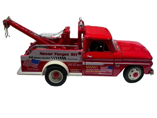 Super Cool Retro 1/24 Saico 1953 Chevrolet Series 3800 Wrecker