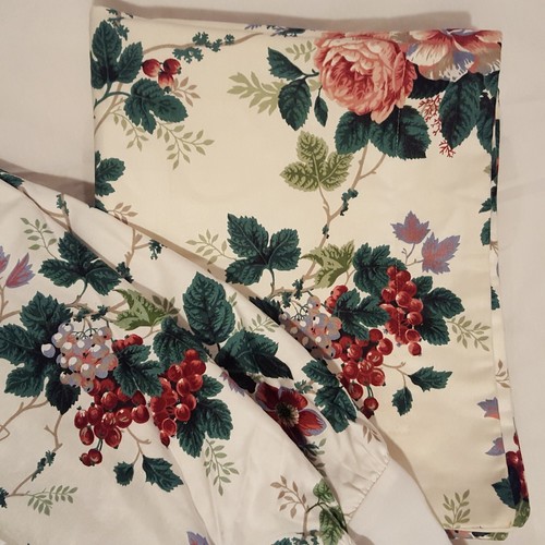 Waverly Pleasant Valley Queen Bed Skirt Dust Ruffle + 3 Shams. Floral, Grapes - Picture 12 of 12