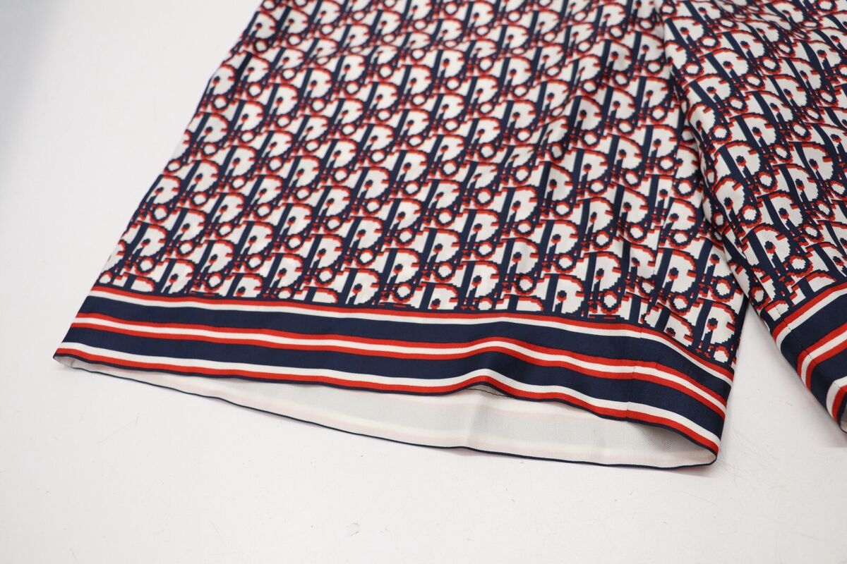 DIOR Mens Silk Logo Oblique Pixel Monogram Bermuda Shorts EU DIOR Mens Silk Logo Oblique Pixel Monogram Bermuda Shorts EU
