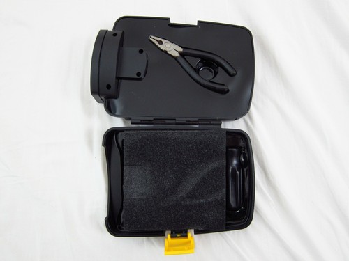 Handheld Flash Light with Tool Set - Picture 8 of 11