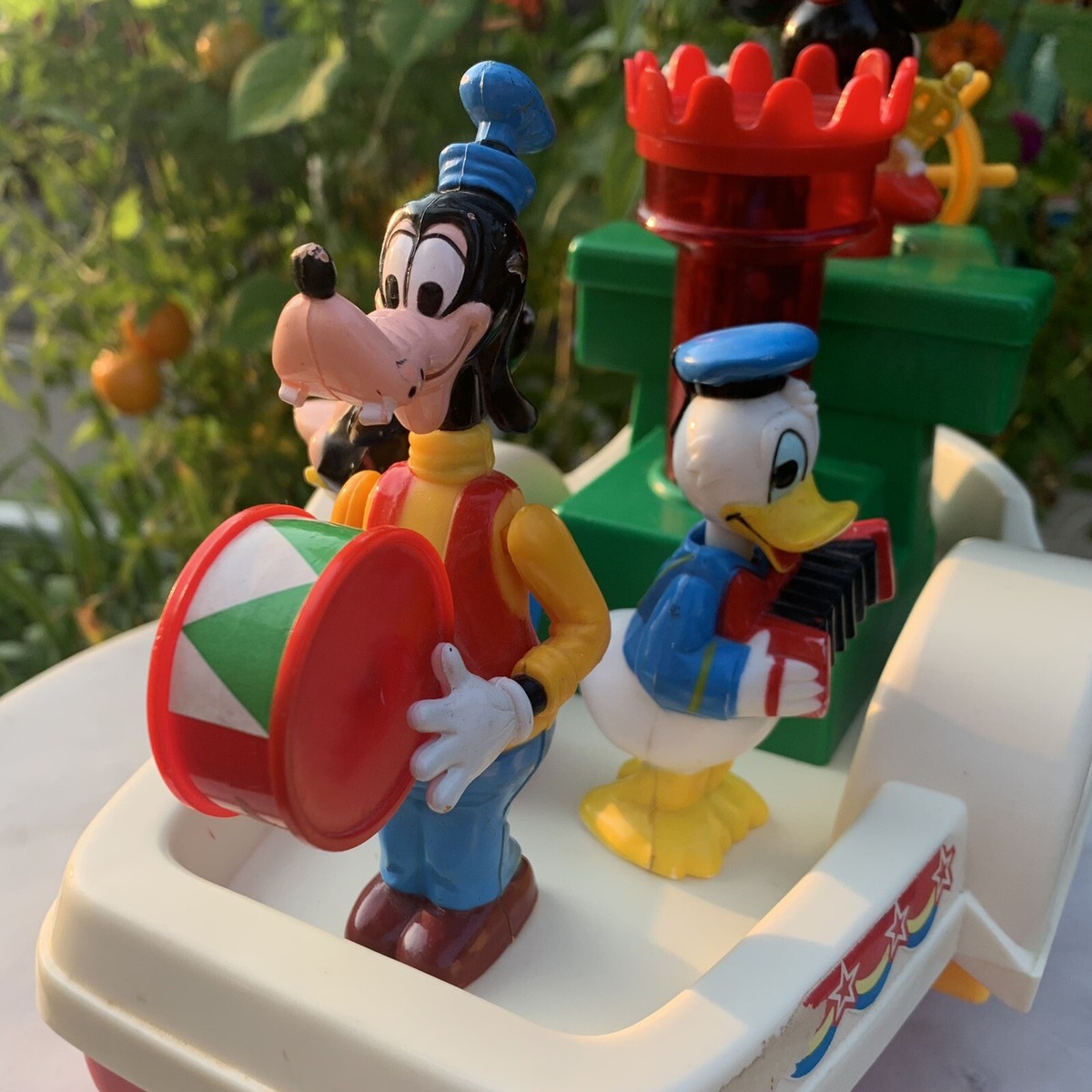 1986 VTG Playmates DISNEY SHOW BOAT Mickey Minnie Goofy