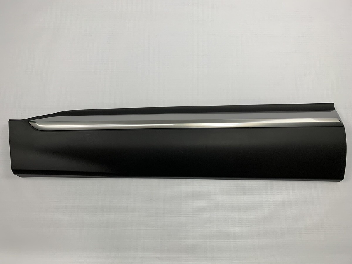 2019-2020 Hyundai Santa Fe Front Door Lower Molding Left Driver
