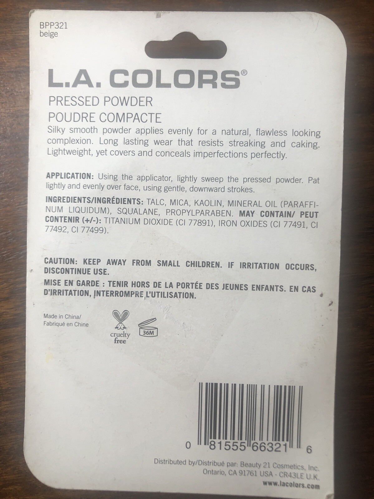 NEW L.A. Colors Pressed Face Powder Beige BPP321 w/ Puff Applicator Compact  | eBay