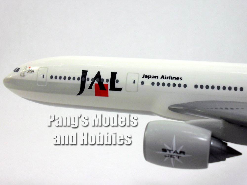 Boeing 777-200 Japan Airlines (JAL) 1/200 by Flight Boeing 777-200 Japan Airlines (JAL) 1/200 by Flight
