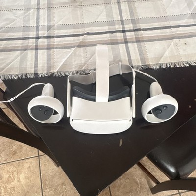 Meta Oculus Quest 2 White Standalone VR Headset with Controllers