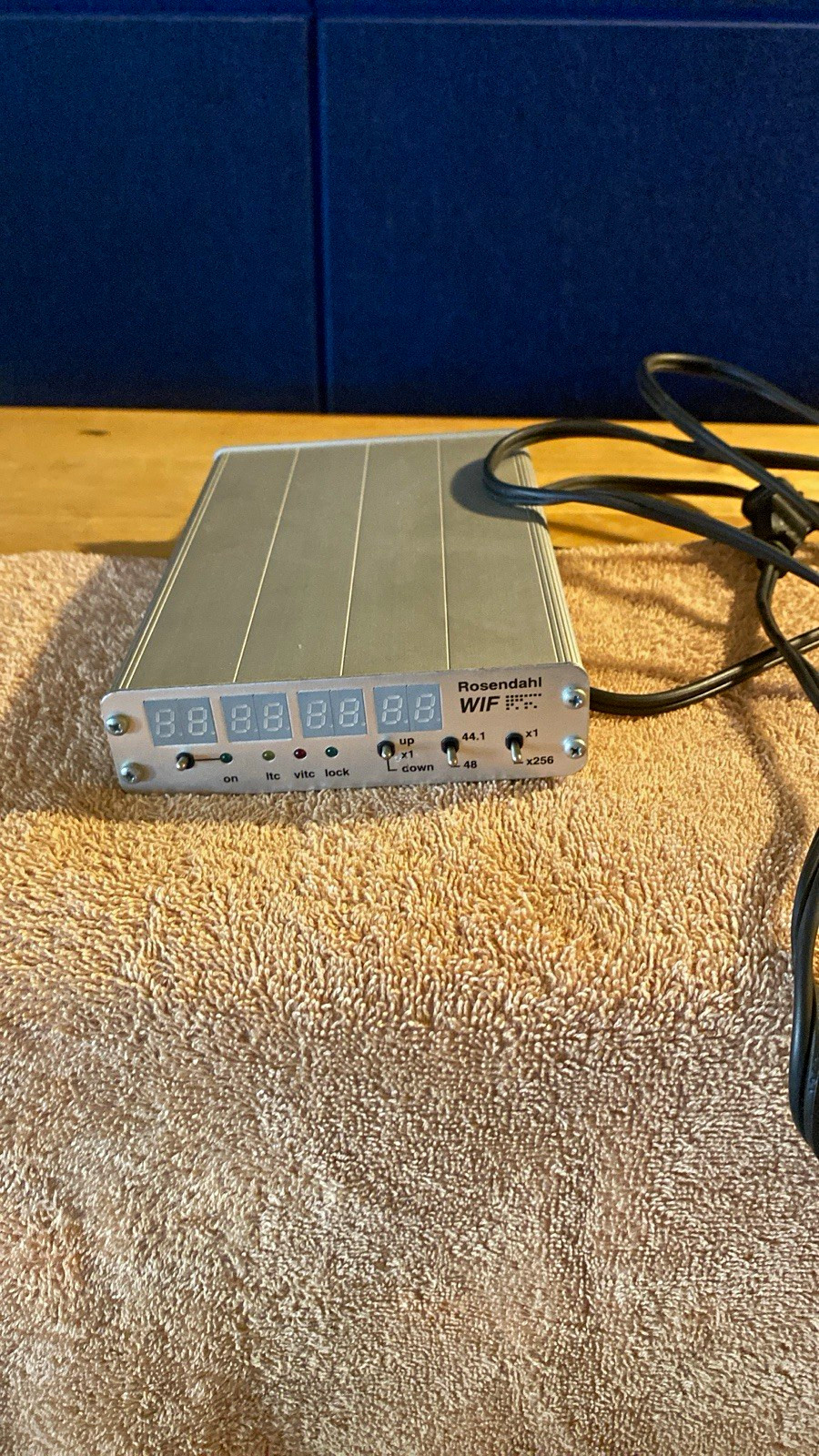 Rosendahl WIF Wordclock & VITC Timecode Interface Unit 110V Power