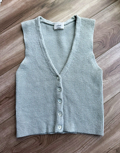 Wilfred ARITZIA Women Button Front Sweater Vest Sage Green size S
