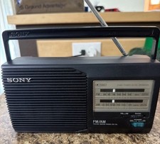Vintage Sony FM/AM 2 BAND Radio ICF-24 Portable 4 AA Batteries/Power Cord-WORKS