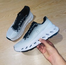 On Cloudtilt Men's Running Shoes Size UK 6 Black White, Inside Grey Brand New