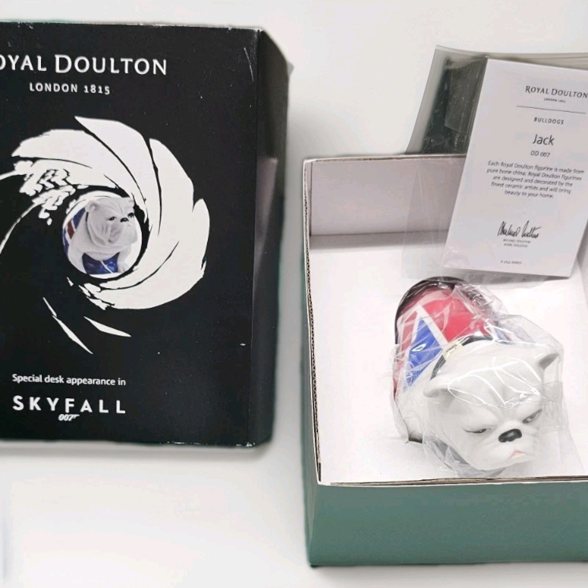 Royal Doulton Jack Bulldog SKYFALL 2012 DD 007 James Bond Film