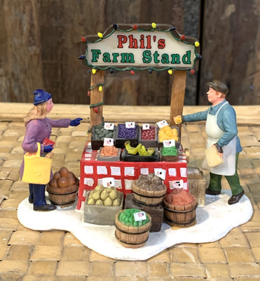 Phil's Farm Stand 2003 Lemax Village Collection Resin Figurine #03334