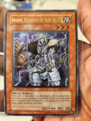 Broww, Huntsman of Dark World (UTR) EEN-EN021 Elemental Energy 1st Edition