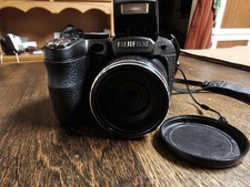 Fujifilm FinePix S2950 14MP Digital Camera - 18x Optical Zoom