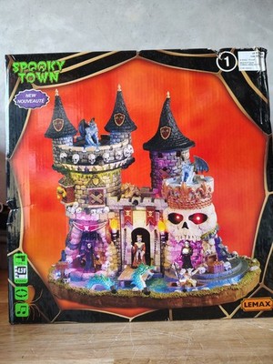 Lemax Spooky Town Halloween Village Medi-Evil Castle 55302